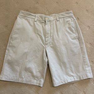 Vineyard Vines khaki Club Short